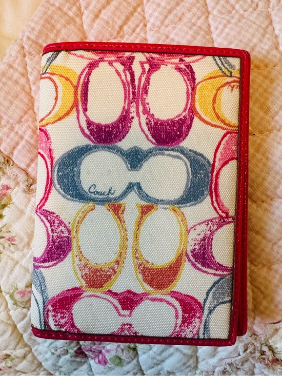 Coach Accessories - Y2K COACH Multicoloured Signature “C” Passport Holder 🩷
